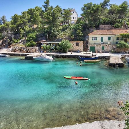 Holiday Hvar Vrbanj 外观 照片