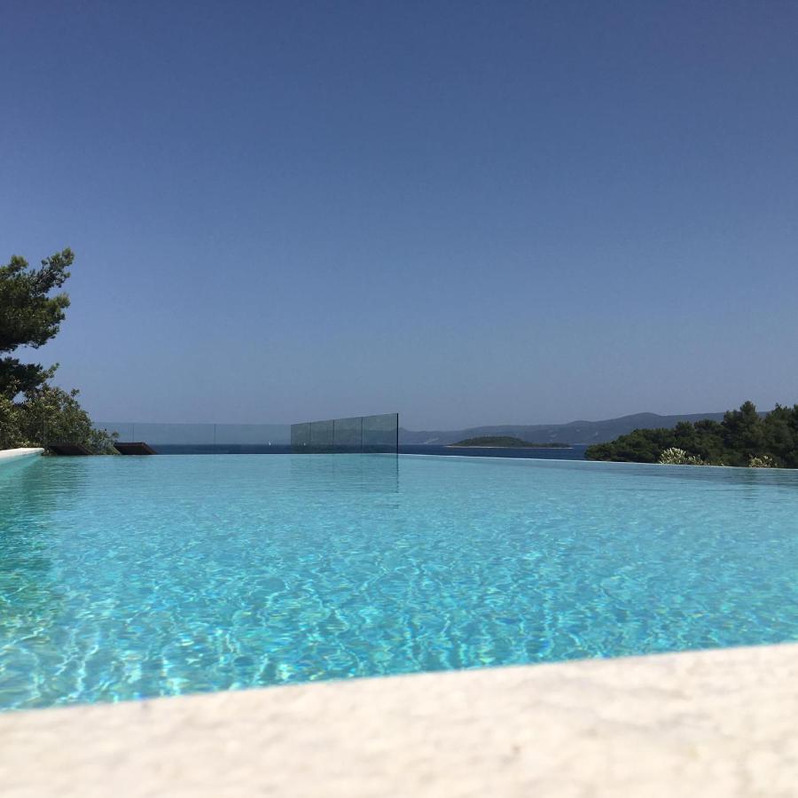 Holiday Hvar Vrbanj 外观 照片