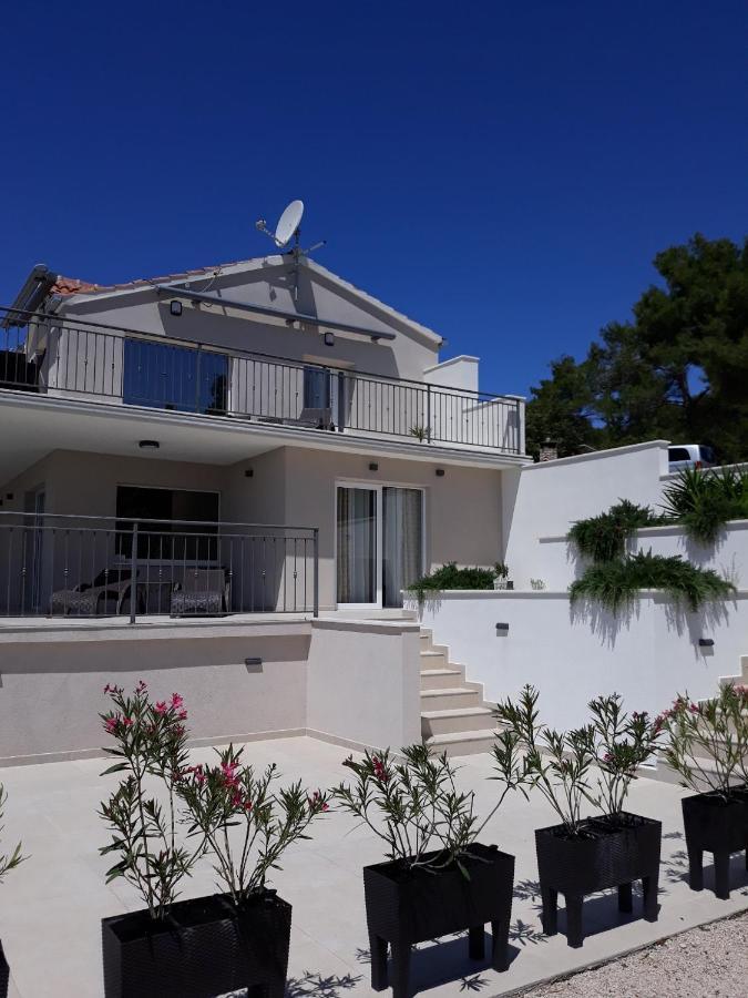 Holiday Hvar Vrbanj 外观 照片
