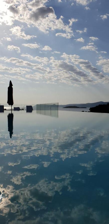 Holiday Hvar Vrbanj 外观 照片