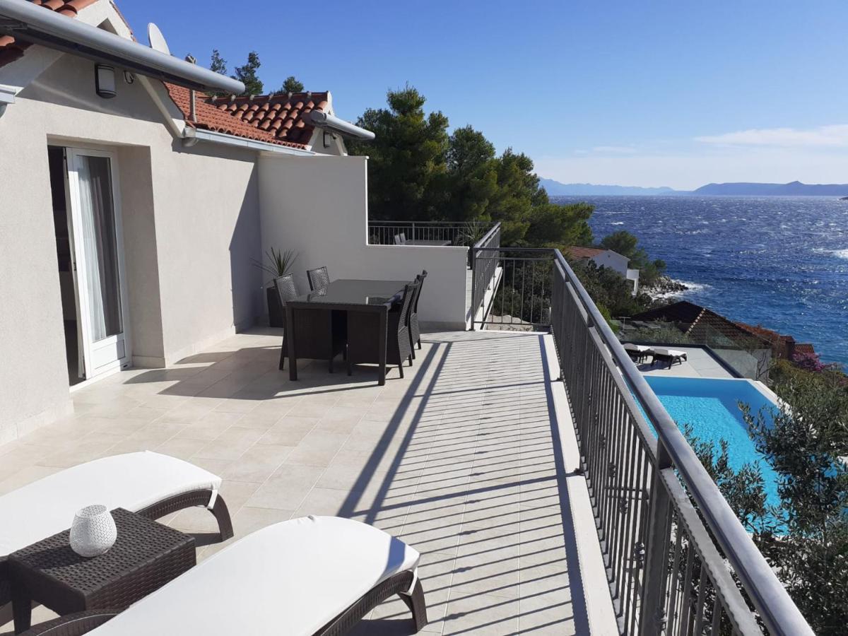 Holiday Hvar Vrbanj 外观 照片