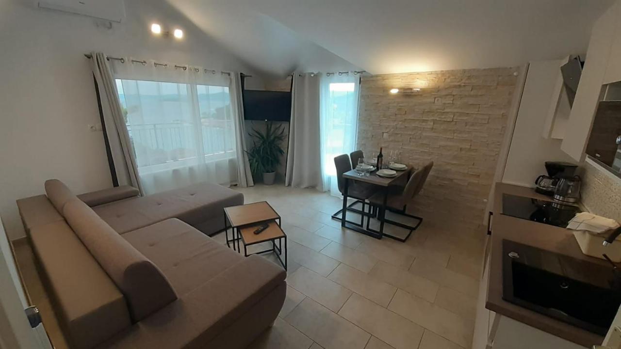 Holiday Hvar Vrbanj 外观 照片