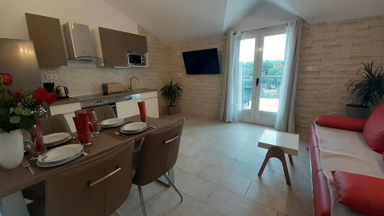 Holiday Hvar Vrbanj 外观 照片