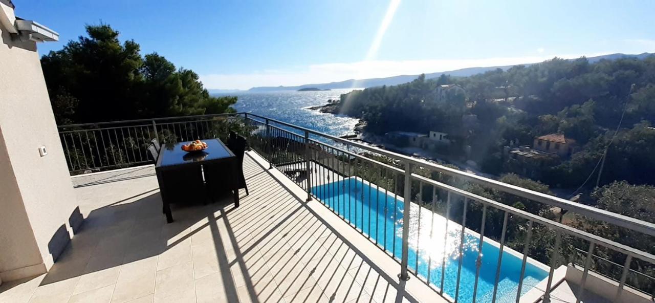 Holiday Hvar Vrbanj 外观 照片