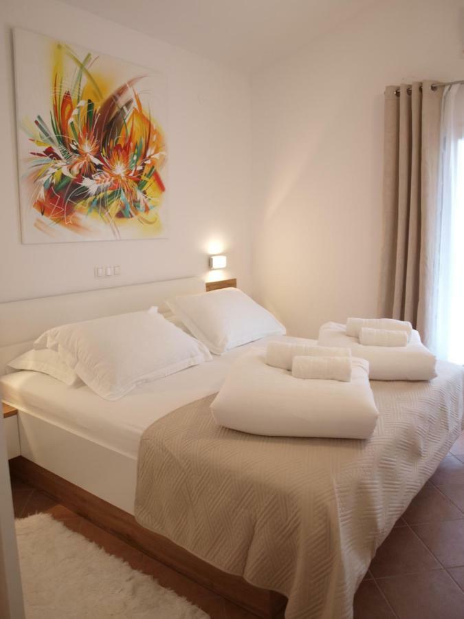 Holiday Hvar Vrbanj 外观 照片
