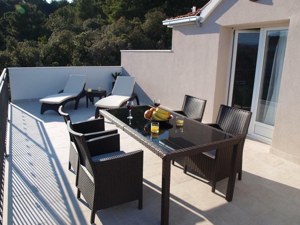 Holiday Hvar Vrbanj 外观 照片