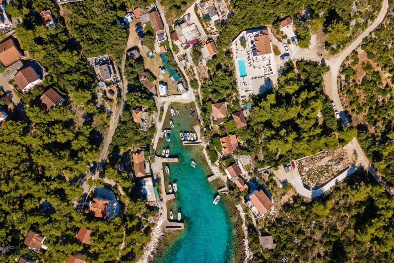 Holiday Hvar Vrbanj 外观 照片