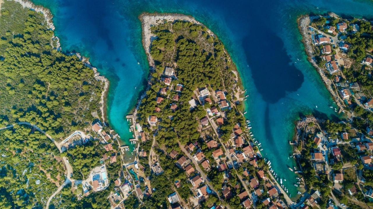 Holiday Hvar Vrbanj 外观 照片