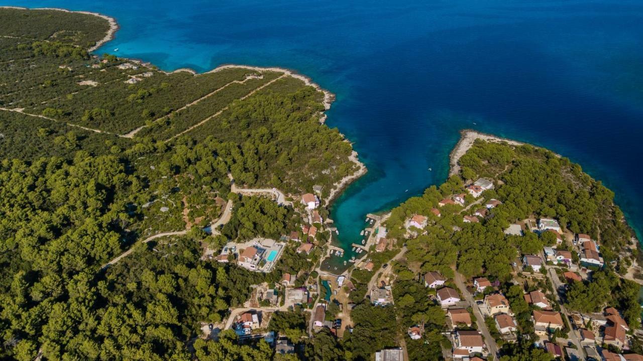 Holiday Hvar Vrbanj 外观 照片